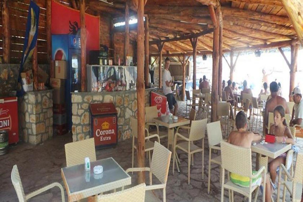 Mucobega Hotel Sarande Exterior photo